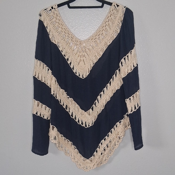 Umgee Navy Cream Crochet Gypsy Boho Coachella Chic Tunic Blouse Long Sleeve M - Picture 2 of 16